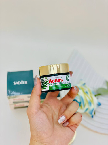 کرم ضد جوش چای سبز