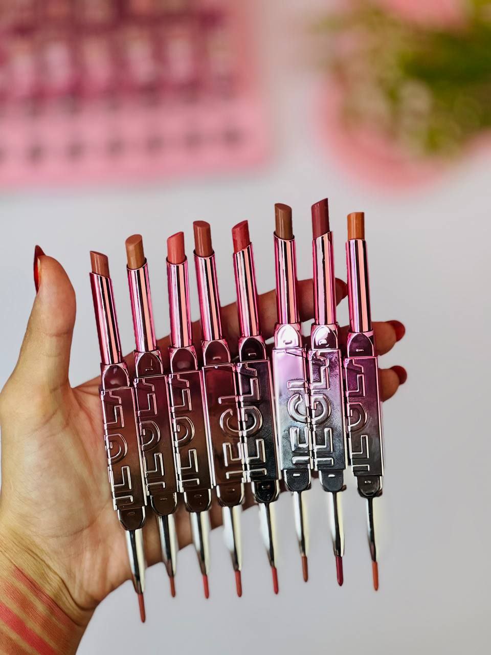 خط لب و رژ لب جامد دو سر ضد آب